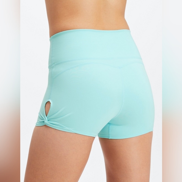 Fabletics Pants - Oasis PureLuxe High-Waisted Twist 3'' Short